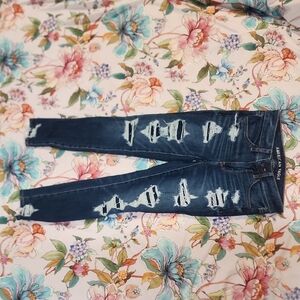 AMERICAN EAGLE - Junior Girls Distressed Jeans with Leg Covers Inside